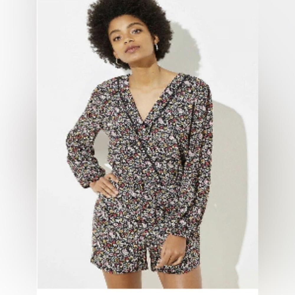 LOFT Floral Long Sleeve Wrap Romper Black Multicolor Size M